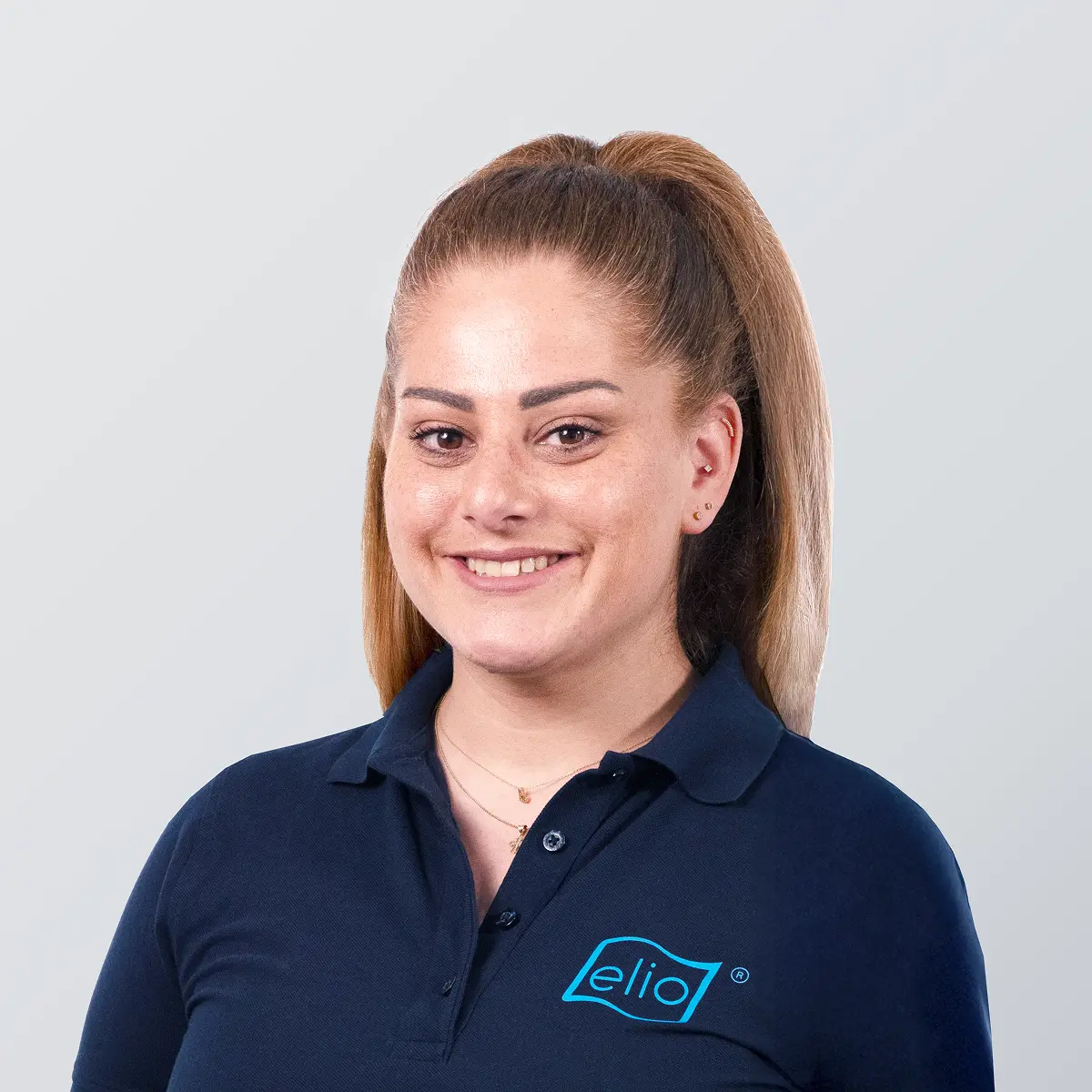 Porträt von Lina Noah, elio GmbH